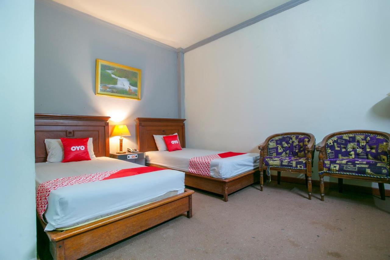 Oyo 3031 Hotel Regenerasi Банджармасін Екстер'єр фото
