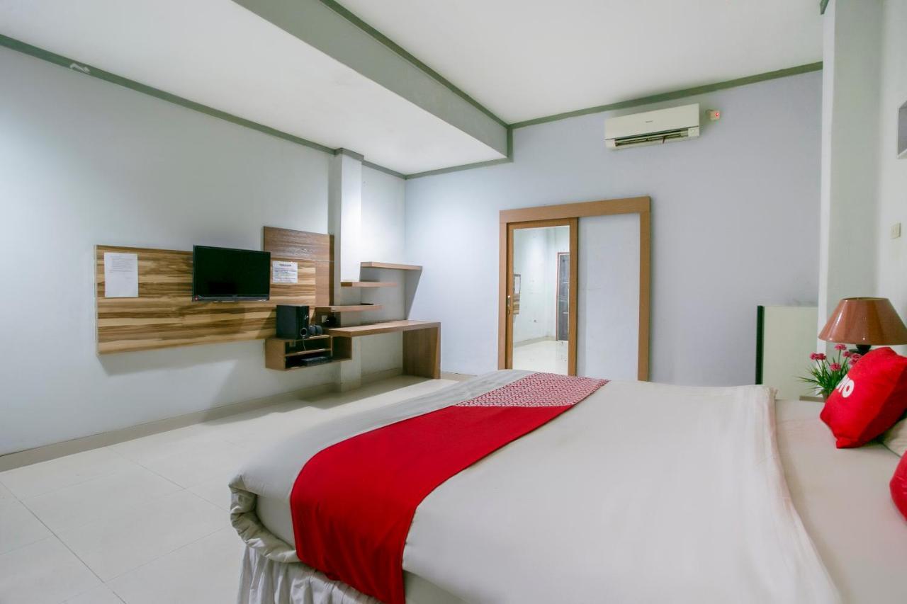 Oyo 3031 Hotel Regenerasi Банджармасін Екстер'єр фото